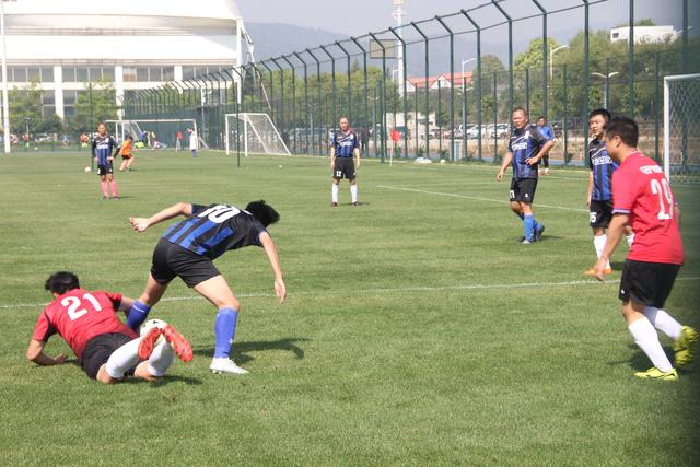 奥预赛-中国女篮不敌法国 李梦21分黄思静9分