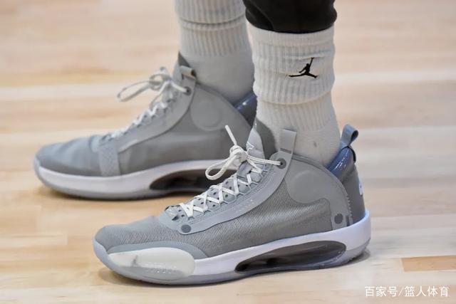 巴萨计划明夏签下哲凯赖什 作为莱万的理想接班人